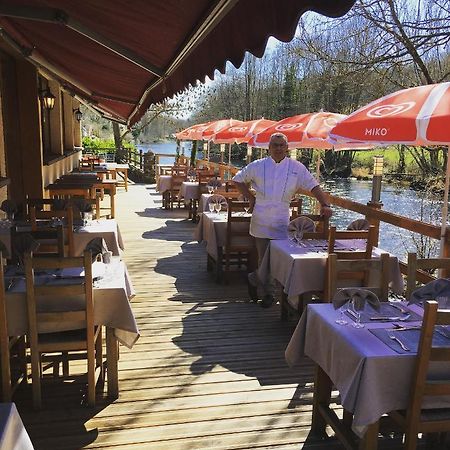 Hotel Restaurant Les Gorges De Chouvigny 외부 사진