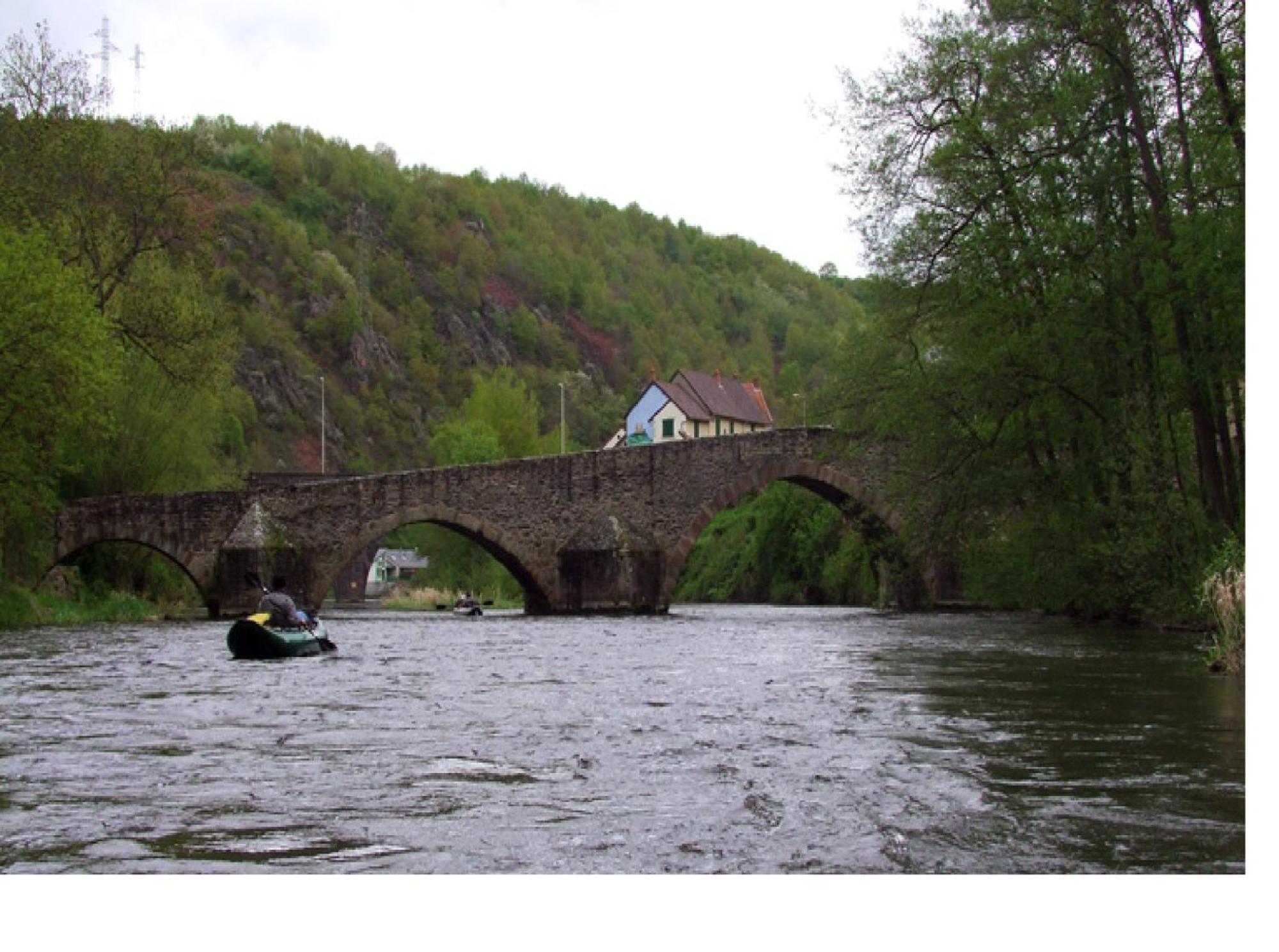 Hotel Restaurant Les Gorges De Chouvigny 외부 사진