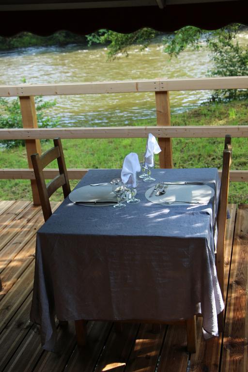 Hotel Restaurant Les Gorges De Chouvigny 외부 사진