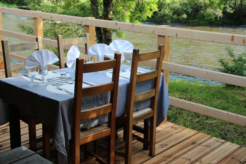 Hotel Restaurant Les Gorges De Chouvigny 외부 사진