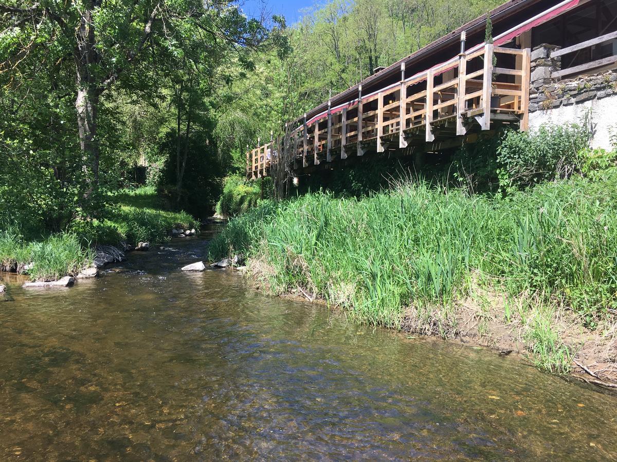 Hotel Restaurant Les Gorges De Chouvigny 외부 사진